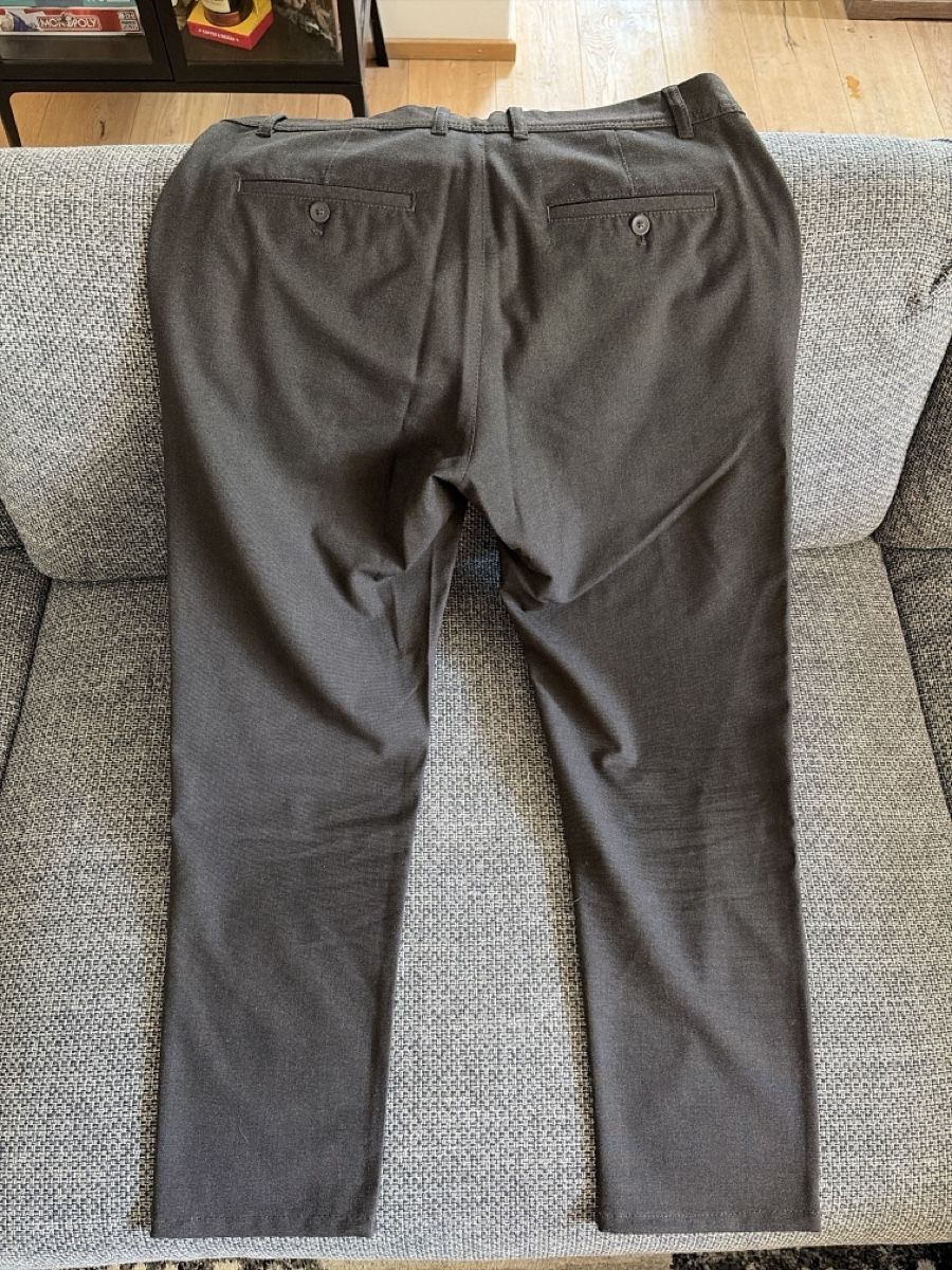 Zara Pantaloni: Zara Stoffhose – Usato da Pontresina venduto da dav_qr2s 1