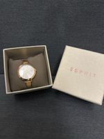 Esprit Damenuhr goldfarben mit Zirkonia guter Zustand