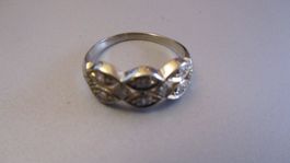 Ring mit Diamanten
