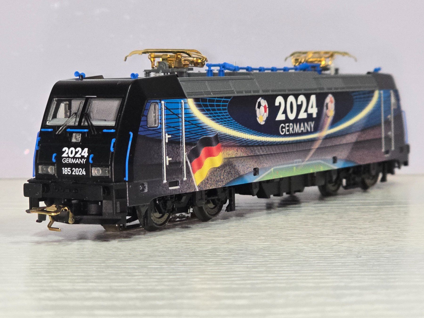 Märklin Modelleisenbahnen: Märklin 36649, DB, Br 185.2, WM 2024, Germany, MFX Sound – Neu (gemäss Beschreibung) aus Kloten von Nicola2 2