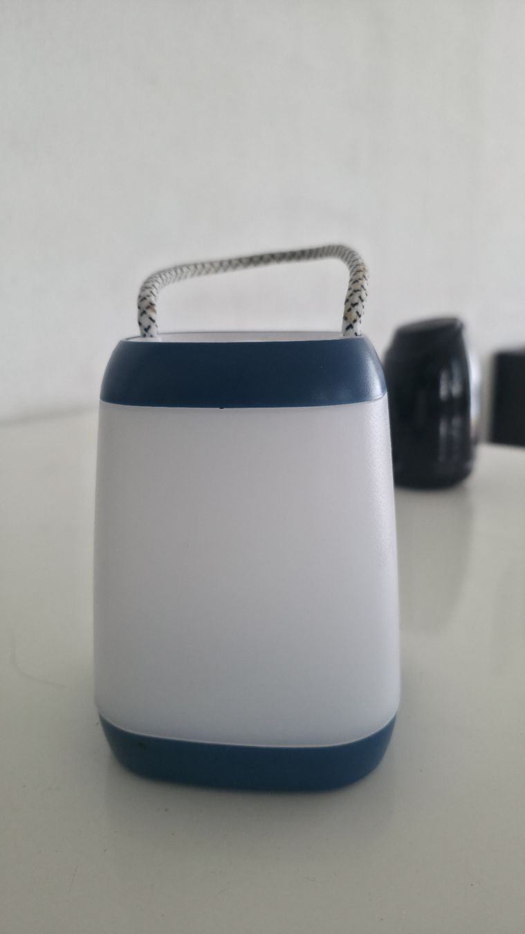 Lampade: Tragbare Nachttisch- oder Campinglampe – Nuovo (secondo la descrizione) da Stallikon venduto da tim079 3