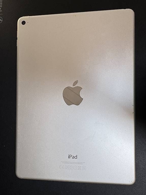 Apple Tablet PC: iPad Air 2 128 GB (Wi-Fi) – Usato da Effretikon venduto da Gettrix