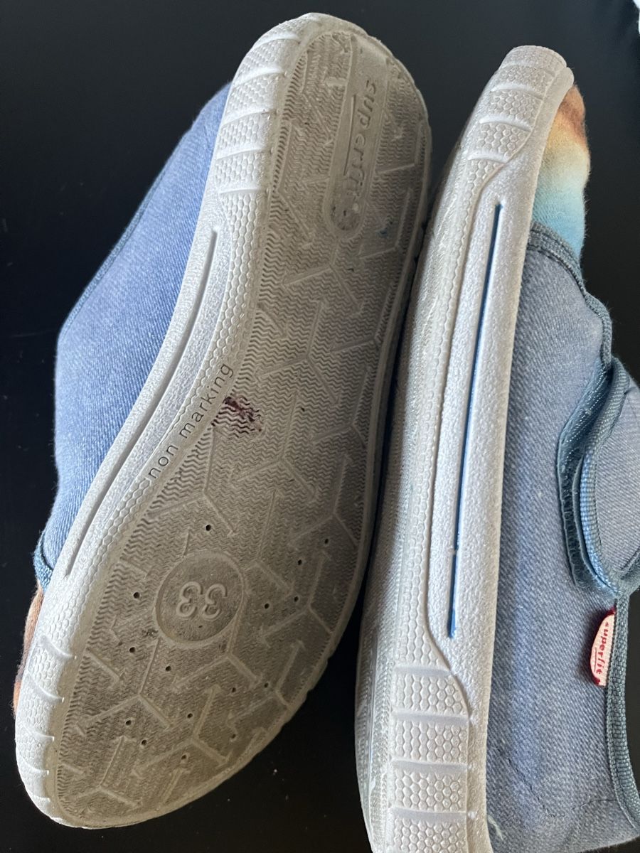 Superfit Scarpe per ragazzi: Hausschuh Größe 33 – Usato da St. Gallen venduto da chrismotov 1