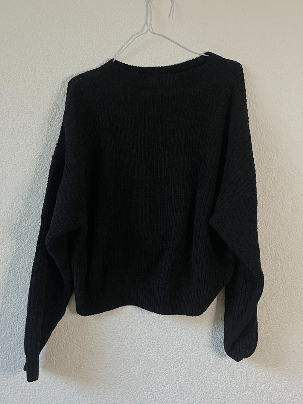 Pulls & Sweat-shirts: schwarzer Pulli – D'occasion à Uster par emm_px8k 1