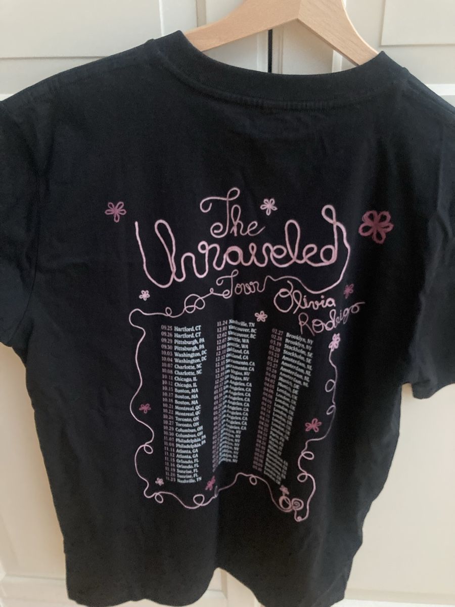 T-shirt: Olivia Rodrigo tour tshirt – Nuovo e nell'imballaggio originale da Bottmingen venduto da Poppyfields 2
