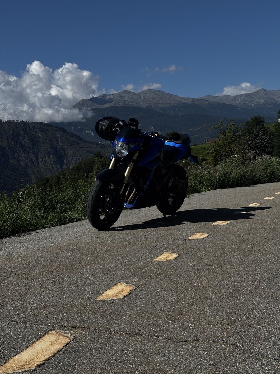 Suzuki Route: Gsr 750 35kw – D'occasion à Varen par Noel2347 2