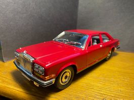 Rolls-Royce Camargue Pininfarina Burago 1:22