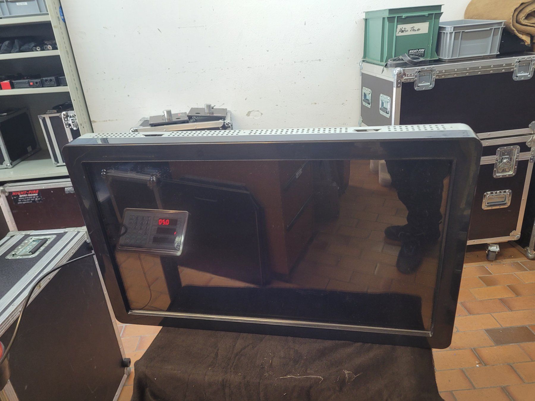 Elo Monitore: ELO Touch-Display 32" Touchscreen ELO ET3239L – Gebraucht aus Vitznau von