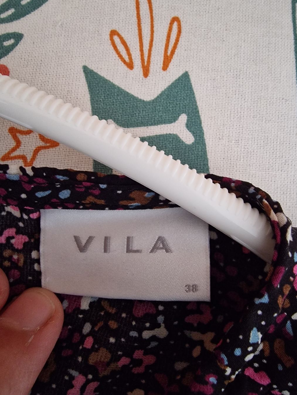 Vila Kleider: VILA Kleid, Gr. 38, Blumenmuster – Gebraucht aus Staad SG von wk100 2