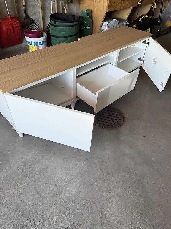Mobili TV: Besta Sideboard mit Holzabdeckung – Usato da Steffisburg venduto da vsichko6 2