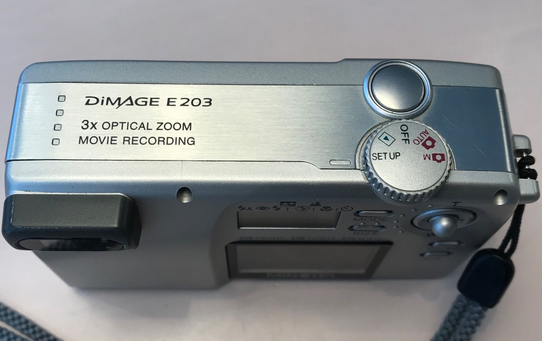 Minolta Fotocamera: Minolta Dimage E203 2 Megapixel, eff. praktisch ungebraucht! – Usato da Lufingen venduto da mirpas 3