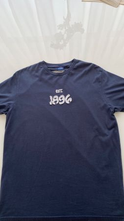T- Shirt