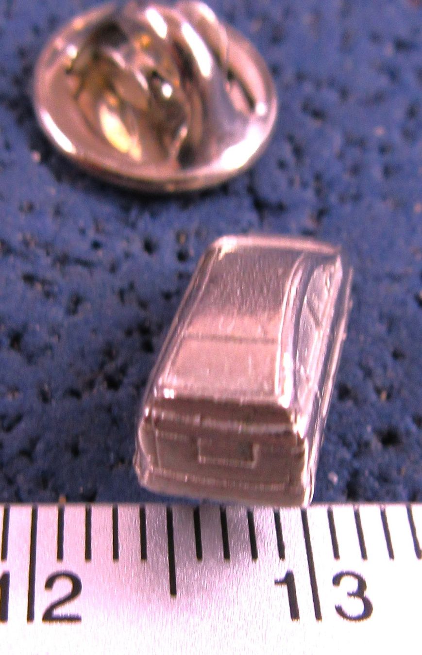 Audi Plaketten & Abzeichen: AUDI A2 3D AUTO PIN METALIC – Gebraucht aus Ettingen von Hausi4711 2