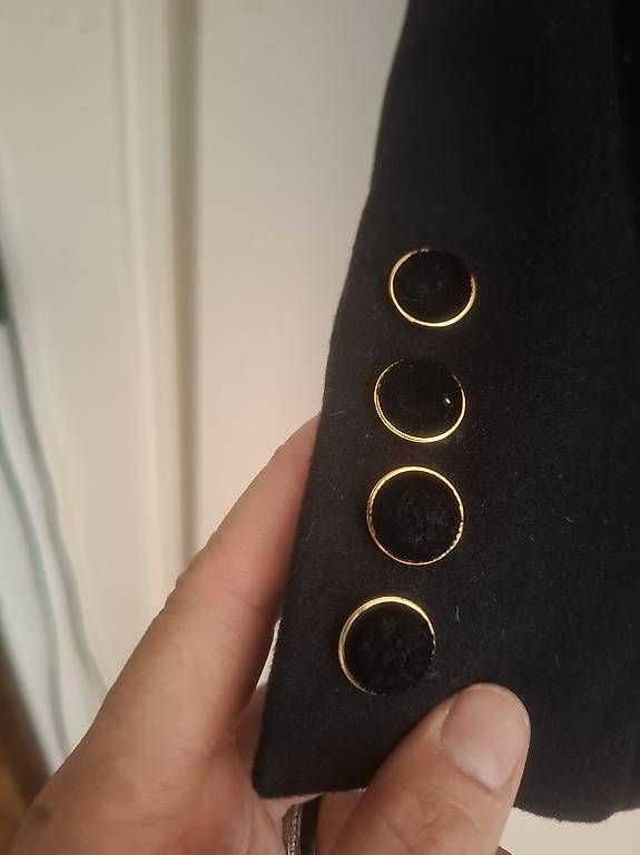 Vestes: Blazer schwarz Gr. 46 – D'occasion à Zürich par sil_2yhh 4