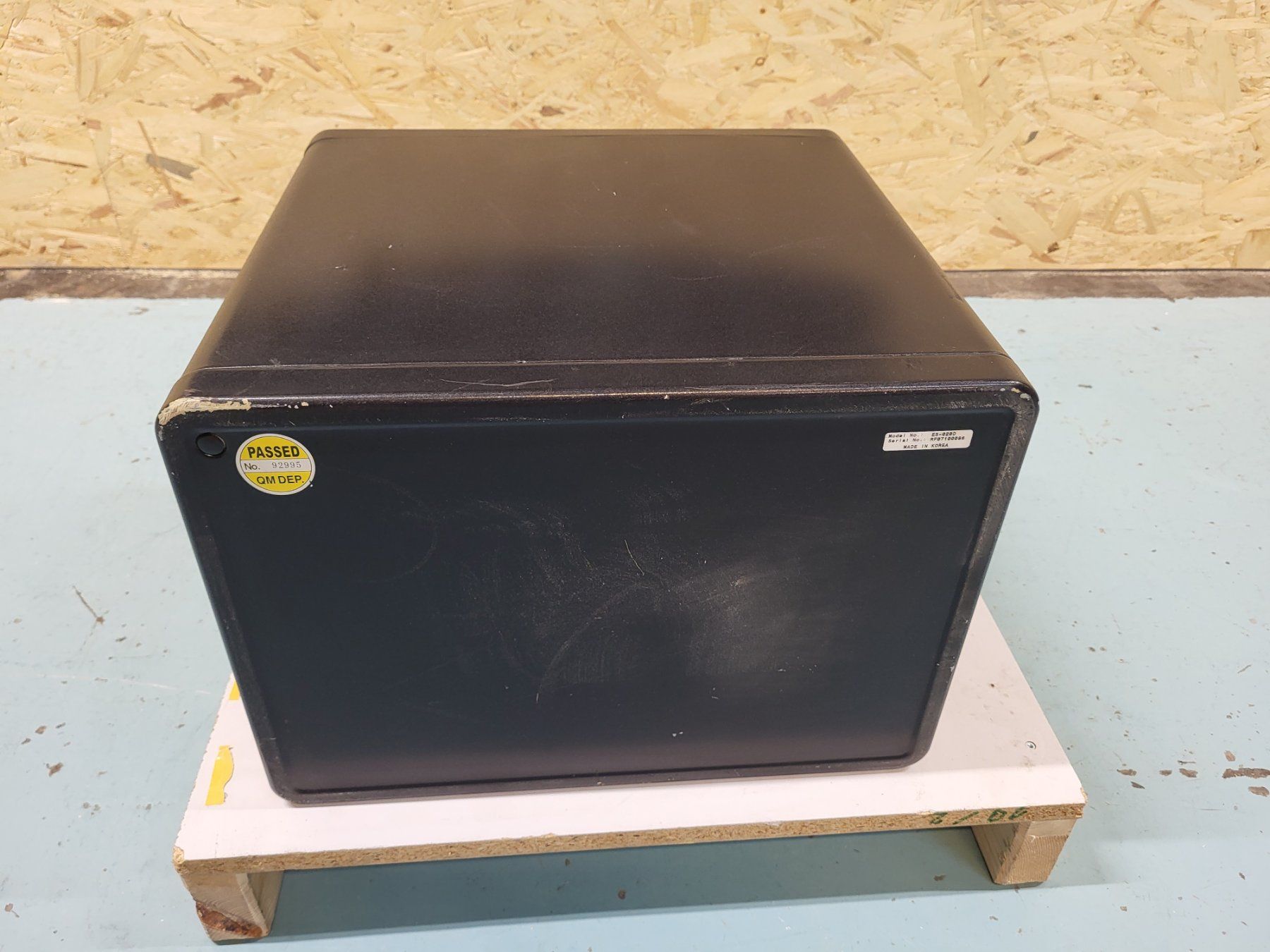 Tresor: Tresor mit Elektronikschloss – Gebraucht aus Brügg BE von POU-BELLE 7