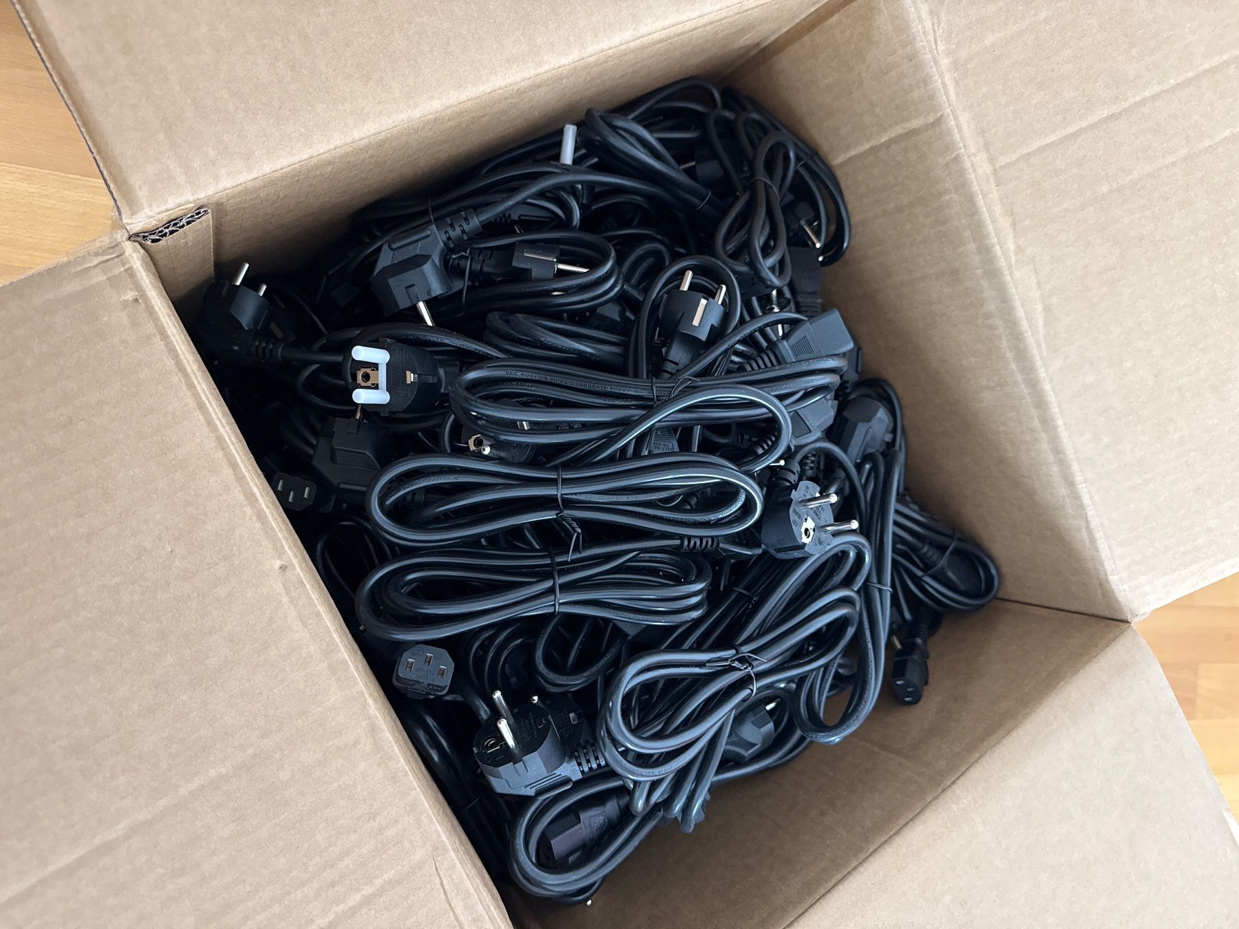 Kabel: 100 x EU Original Netzkabel diverse Längen – Neu und originalverpackt aus Biberist von Ce_Jo