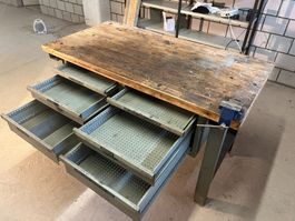 Werkbank massiv (ACAR AG Zürich) L x B x H 150x 76x89 cm