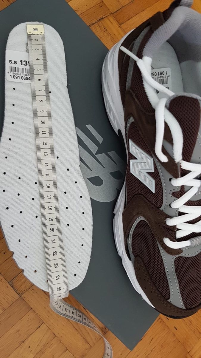 New Balance Scarpe da uomo: New Balance 530 Gr 38. – Nuovo e nell'imballaggio originale da Zürich venduto da 280_yc86 9