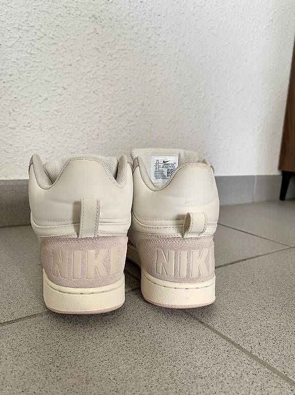 Nike Scarpe da donna: Basket nike rose et blanc taille 38.5 – Usato da St-Prex venduto da natali78 3