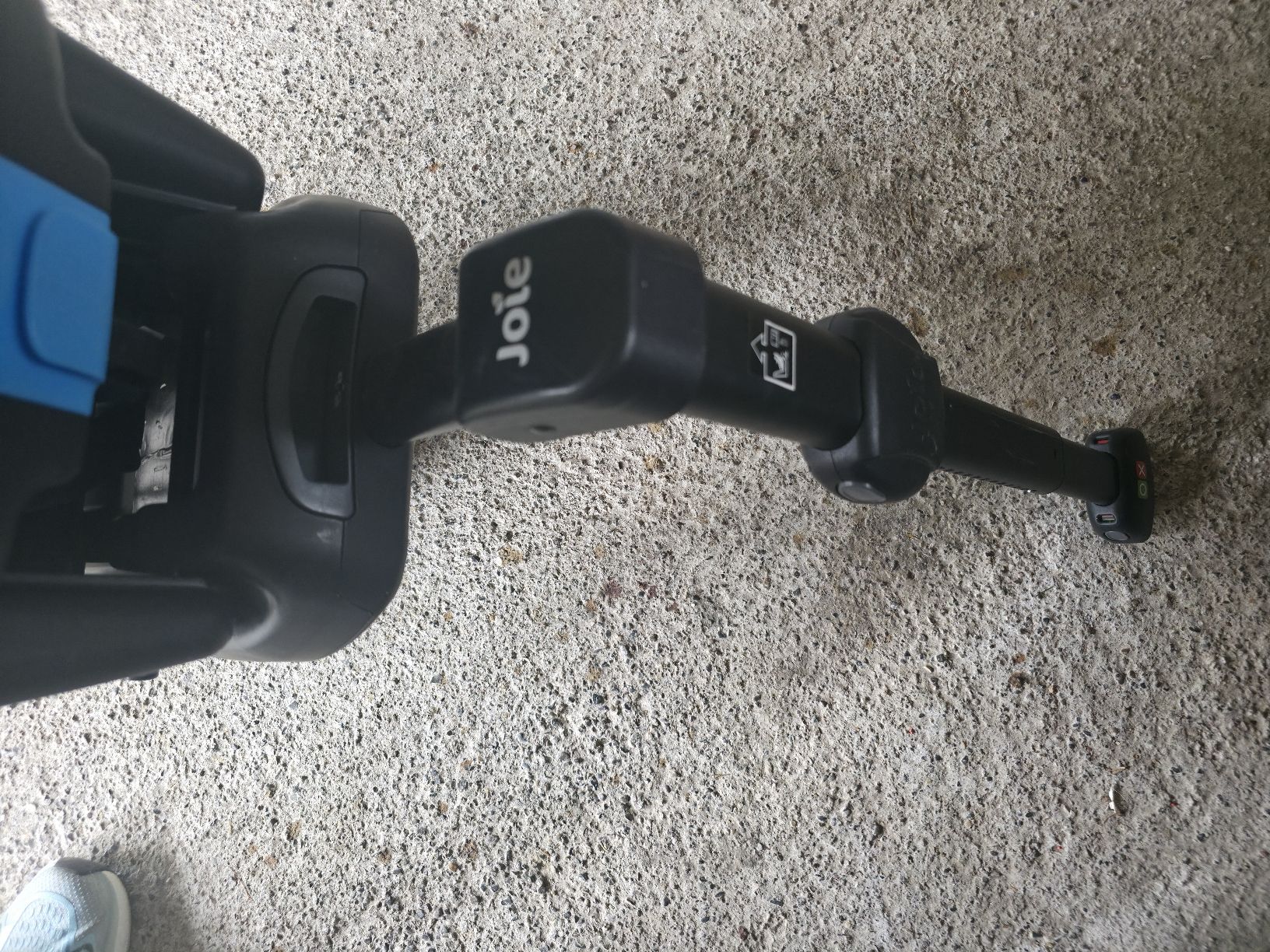 Joie Seggiolini per auto: Joie Maxicosi mit Isofix – Usato da Birrhard venduto da 123Bluemekopf123 1