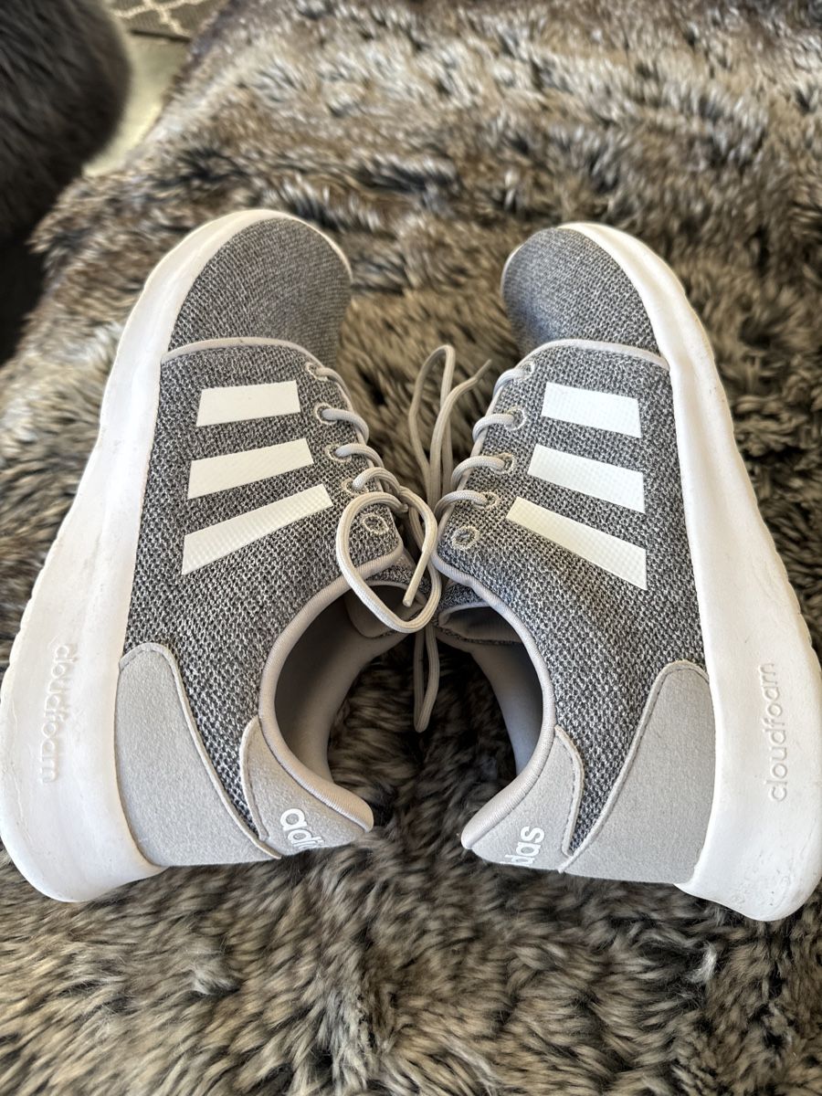 Scarpe da donna: Adidas Cloudfoam Schuhe (39,5) – Usato da Vezia venduto da sidu03 3