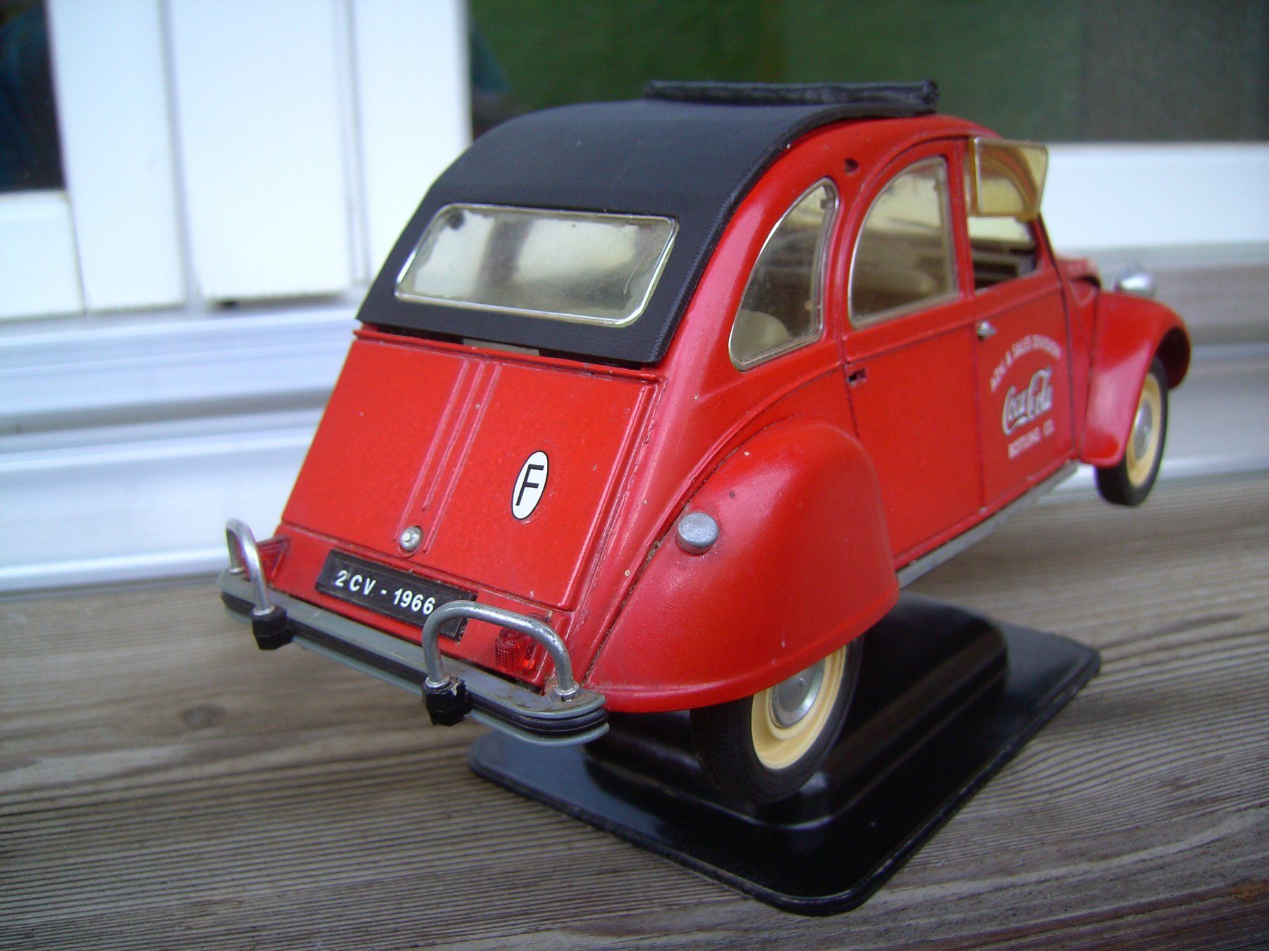 Solido Modellini d'auto: Citroen 2CV, Coca Cola,Ente – Usato da Grindelwald venduto da Rs48 2