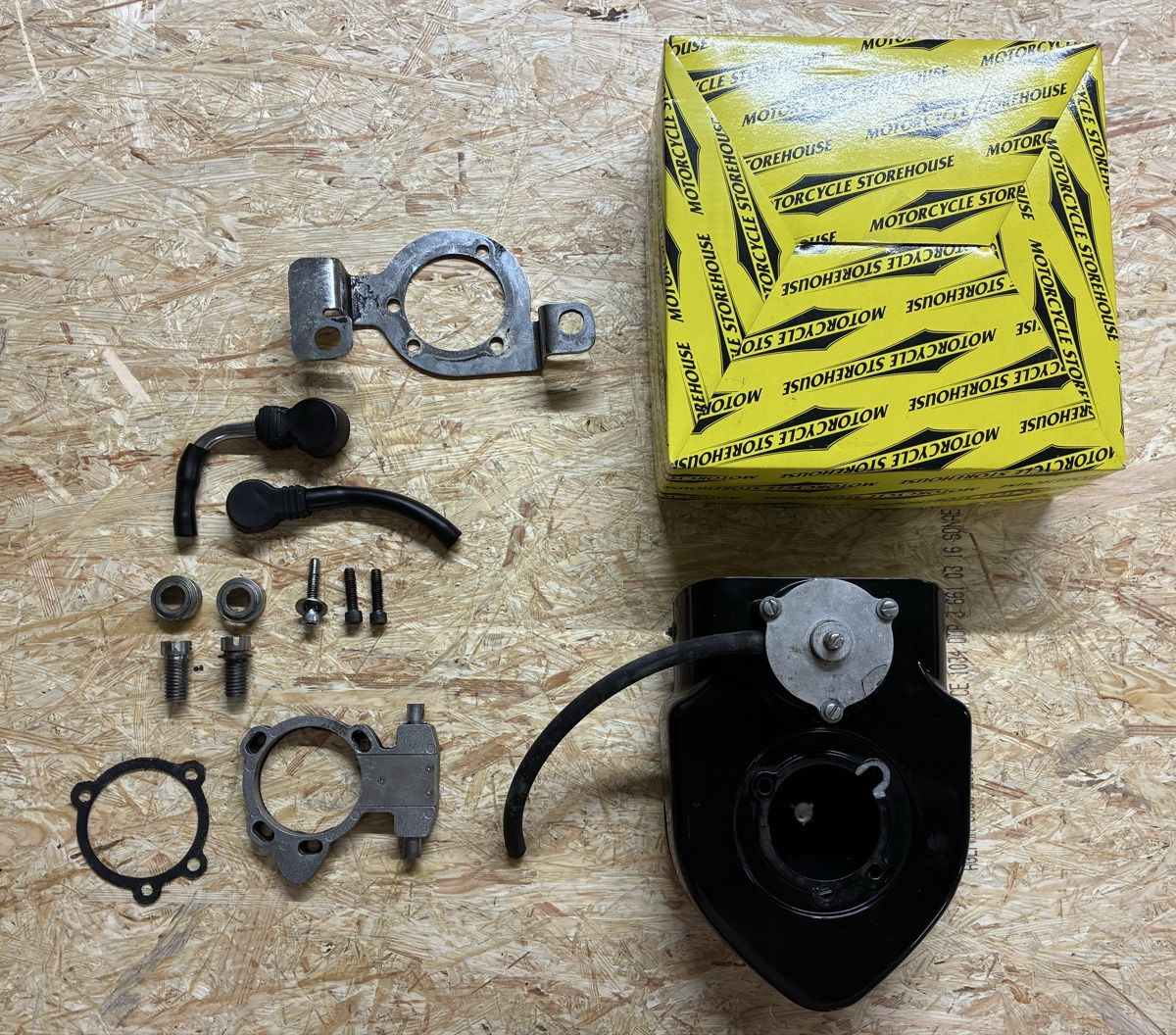 Harley-Davidson Toutes les pièces détachées moto: Kuryakyn Hypercharger Luftfilter Harley Davidson  – D'occasion à Muttenz par Jordan4127 2