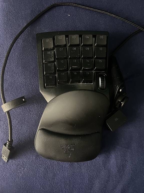 Razer Tastiere: Razer Tartarus v2 – Usato da Schlieren venduto da Tharan1994 1