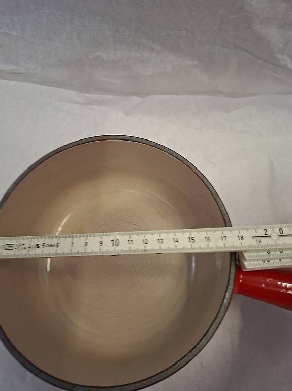 Le Creuset Töpfe: Creuset France 18 Caquelon – Gebraucht aus Olten von Mezopotamya