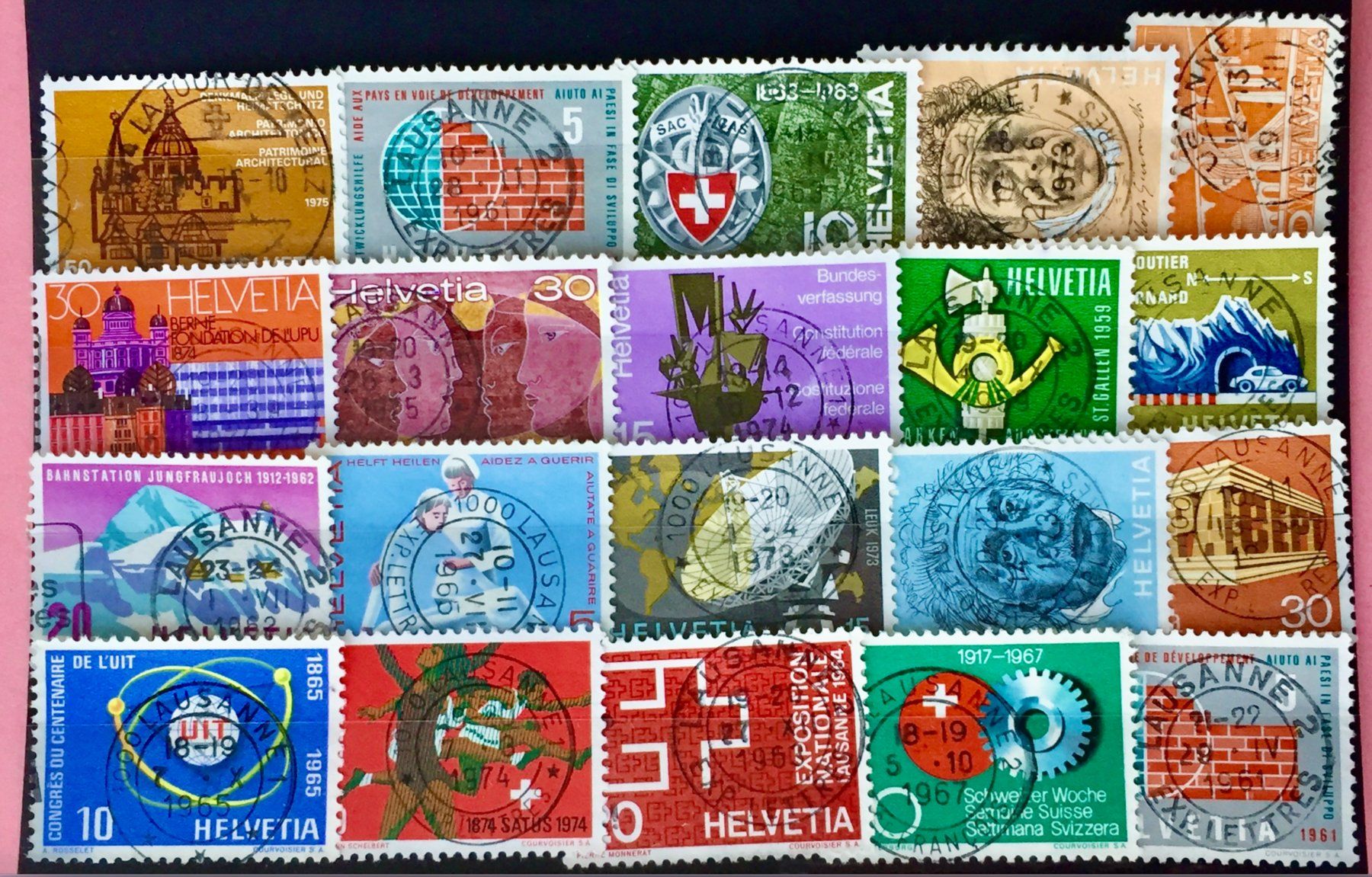 Tutti i francobolli: CH Briefmarken mit Vollstempel  Lausanne    – Usato da Aarau venduto da Billa007
