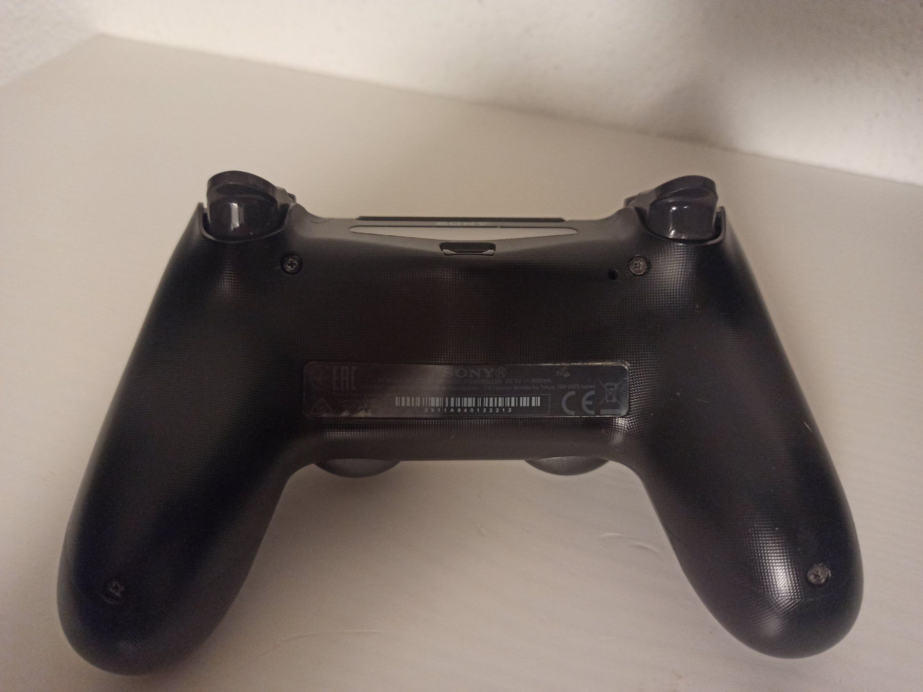 Manettes: Original Controller Sony PS4 Wireless DualShock 4 V2 B – D'occasion à Oberweningen par mar_87mx 7