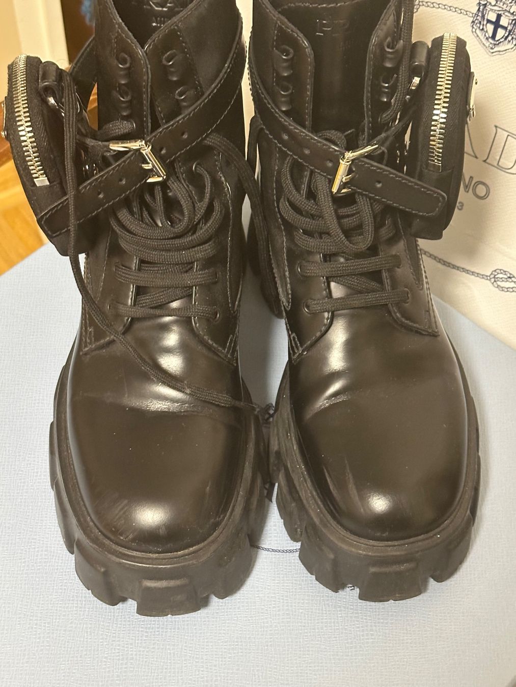 Prada Scarpe da donna: PRADA Monolith Leder Stiefel Gr 38 EUR – Usato da Basel venduto da iulia_haul 6