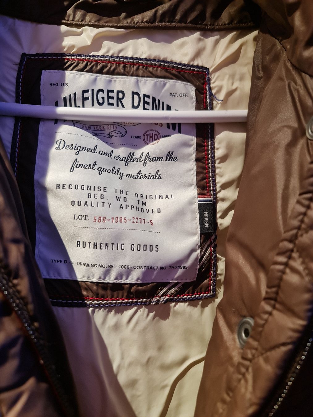 Tommy Hilfiger Cappotti: Daunenmantel Hilfiger Gr.M – Usato da Itingen venduto da bea_bxv5 2