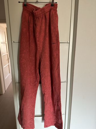 Sweatpant collision