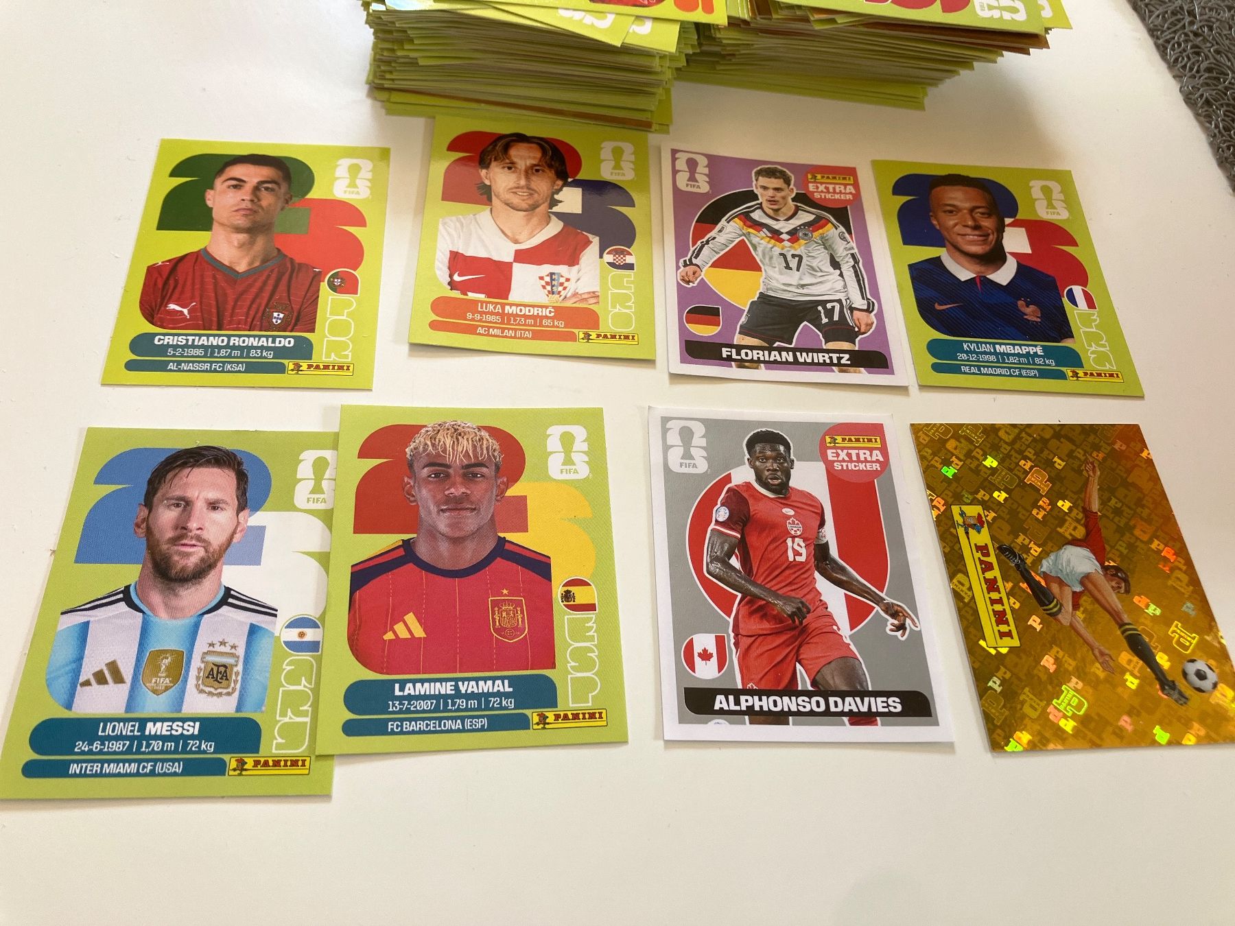 Panini Sammelbilder & Trading cards: Album  panini 2026 1500 stuck – Gebraucht aus Le Sentier von rol_5zpw 1