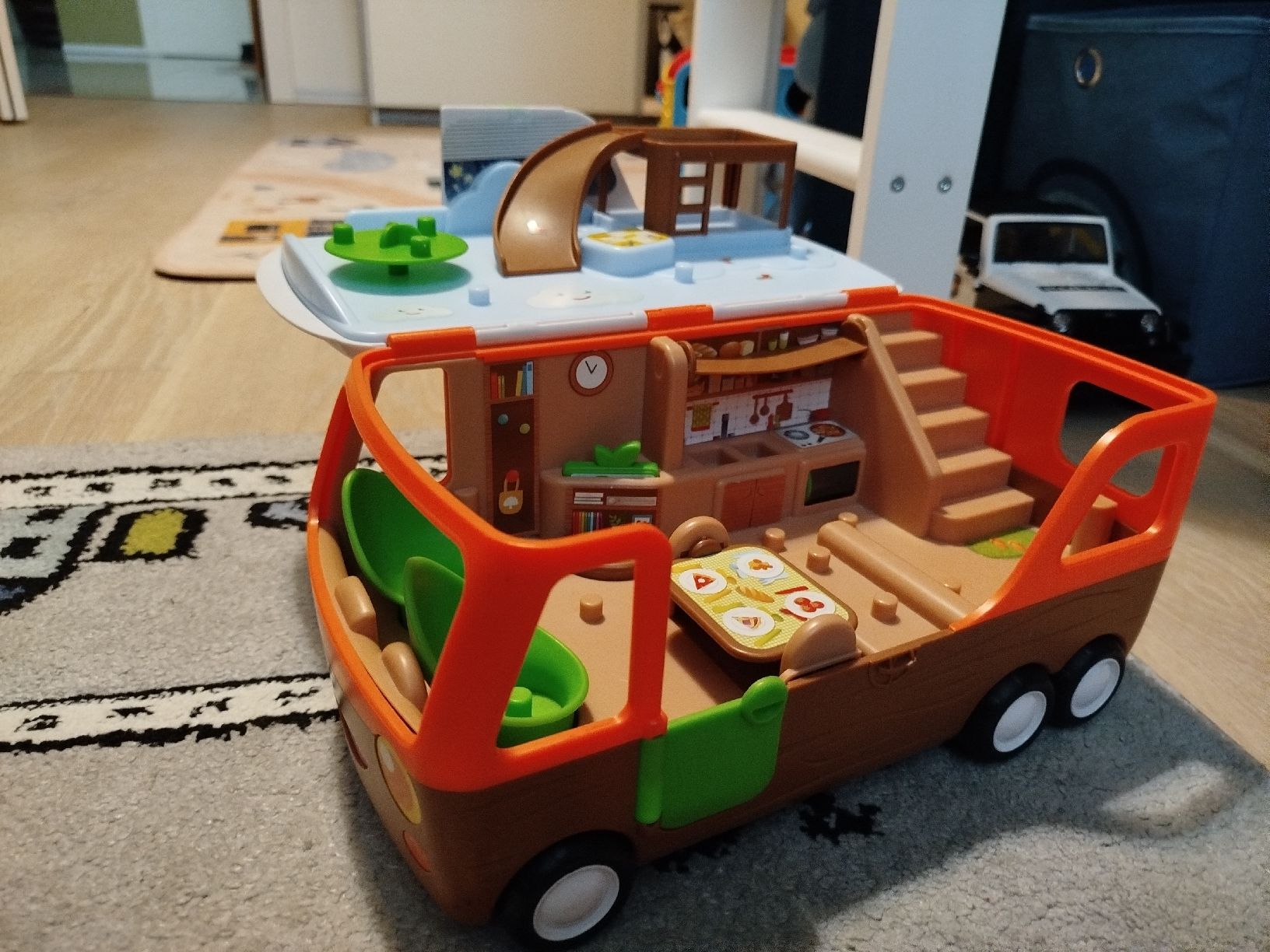 Giocattoli: Camping Bus Spielzeug – Usato da Naters venduto da oks_6rfv