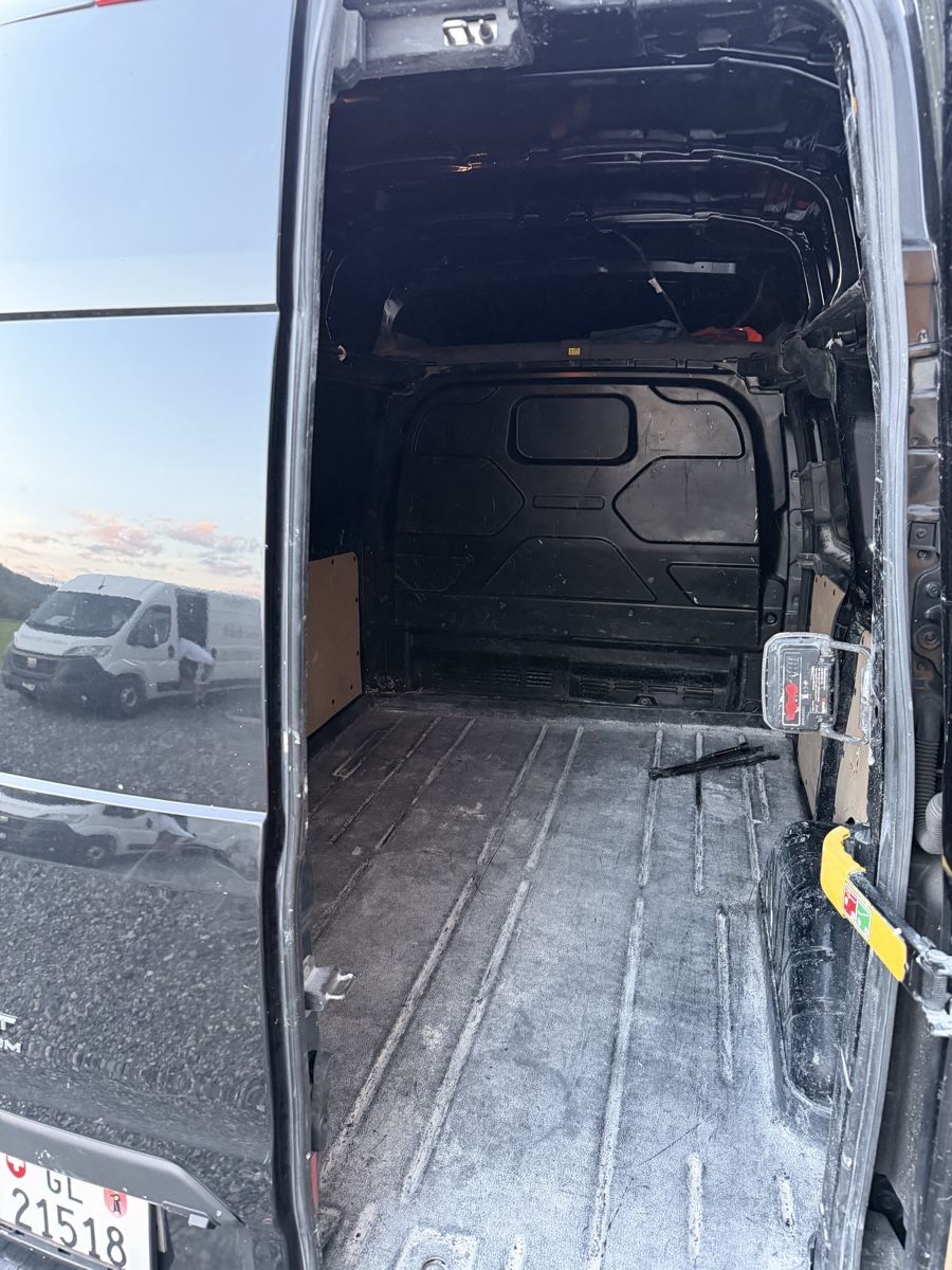 Ford Veicoli commerciali: Ford Transit Custom  – Usato da Niederurnen venduto da Eerriioonn 3