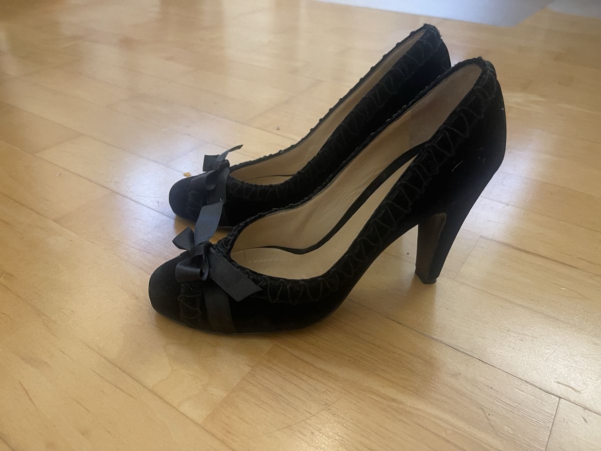 Damenschuhe: UNÜTZER Pumps, Grösse 39 – Gebraucht aus Weisslingen von Spiegelbild0