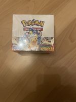 Surging Sparks Booster Box Display Stürmische Funken