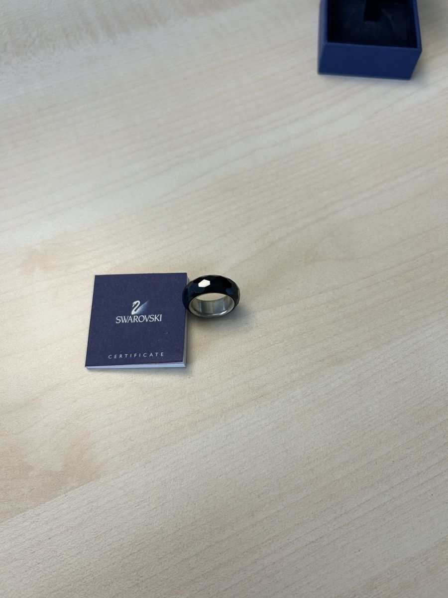 Swarovski Ringe: Swarovski Ring schwarz – Neu (gemäss Beschreibung) aus Zuchwil von celixne 2