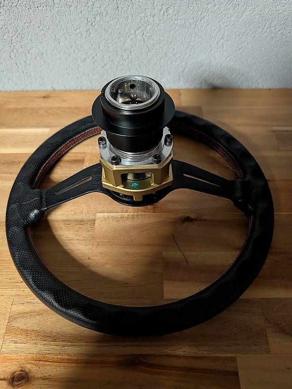 Fanatec Controller: Podium hub fanatec + volant Nardi – Gebraucht aus Bevaix von yle_9hb2 1
