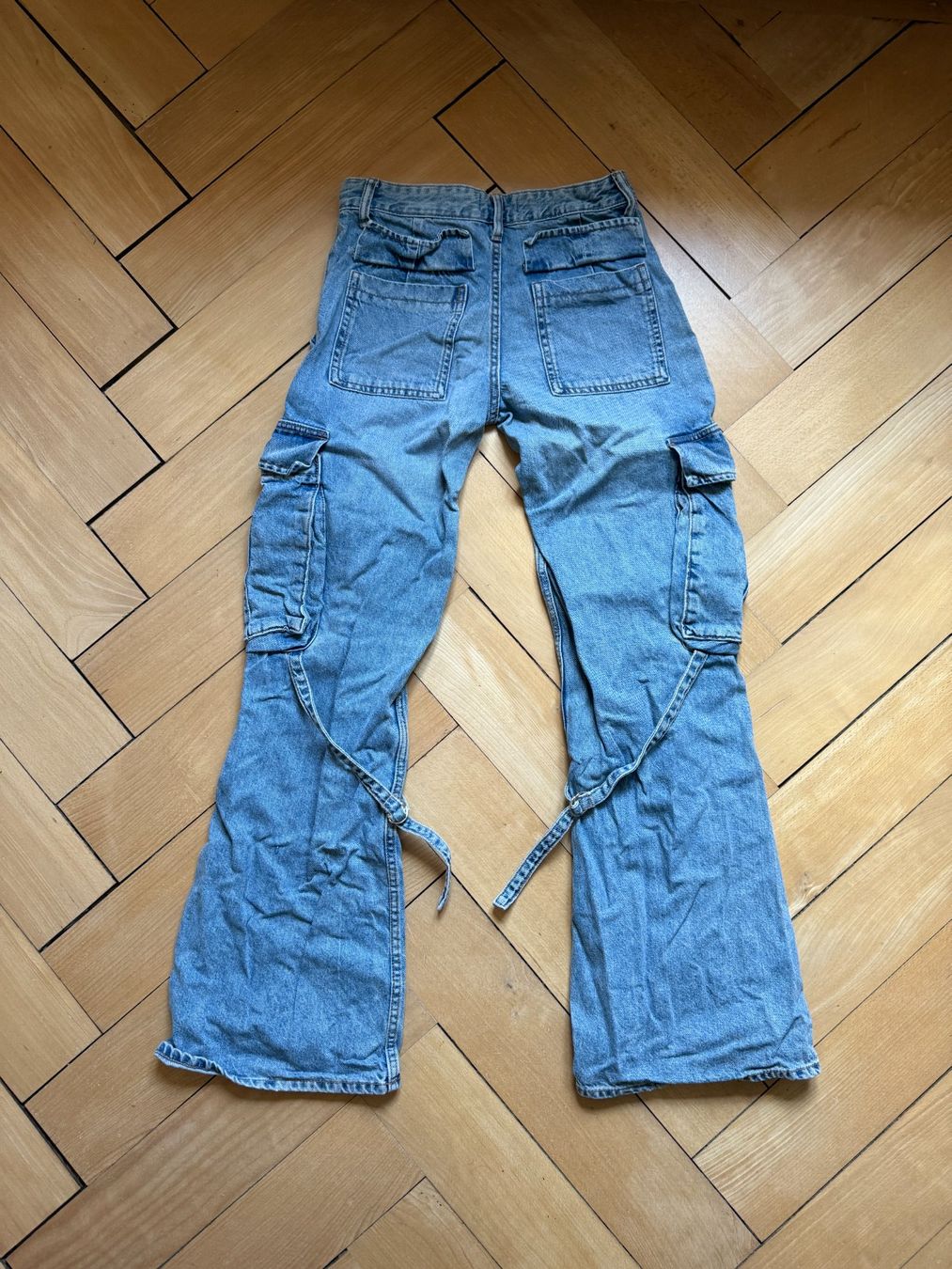 Zara Jeans: ZARA - Cargo Jeans blau XS – Usato da Zürich venduto da Diazaio 2