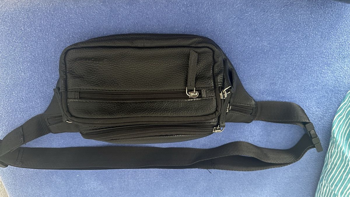 Taschen: Bauchtasche – Gebraucht aus Frutigen von Psylvia 1