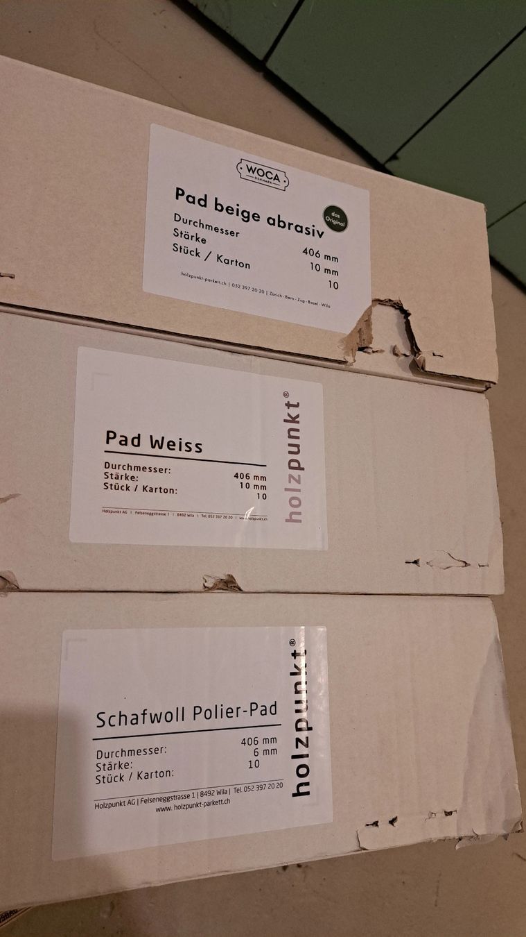Articoli in legno: bodenpolier pad  parkett 406mm durchmesser – Usato da Bern venduto da Moritz_Glauser 1