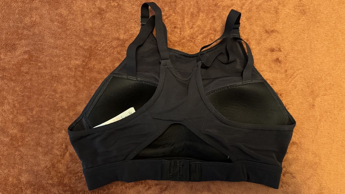 Gymshark Top: Brassière Gymshark  – Usato da Pully venduto da clo_s7tt 1