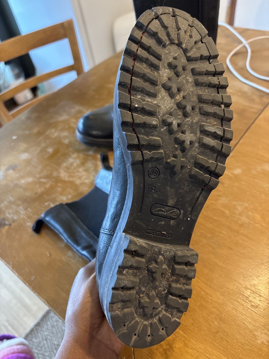 Scarpe da donna: Corvari Leder Stiefel Grösse 39  schwarz – Usato da Zürich venduto da Ndzinga 1