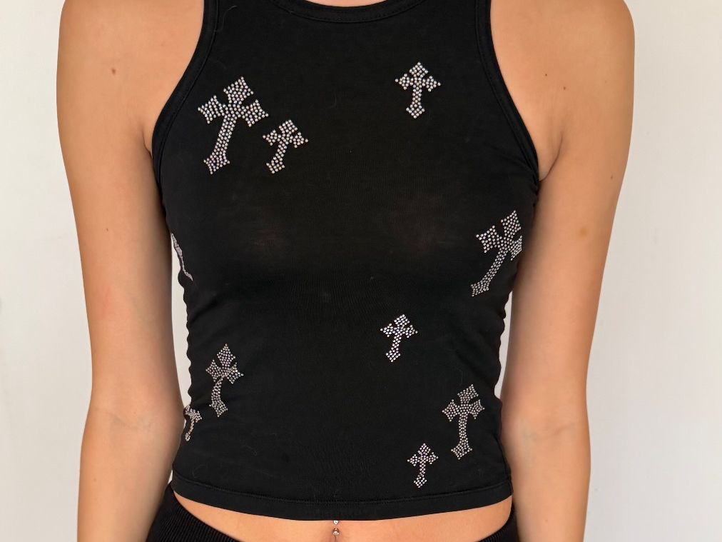 Tops: Haut croix diamant – D'occasion à Bottens par lal_plz7