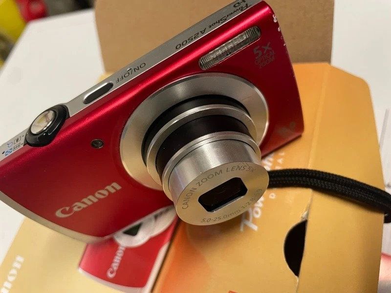 Canon Fotocamera: Canon 2500 PowerShot A2500 – Usato da Reinach BL venduto da colmarer 6