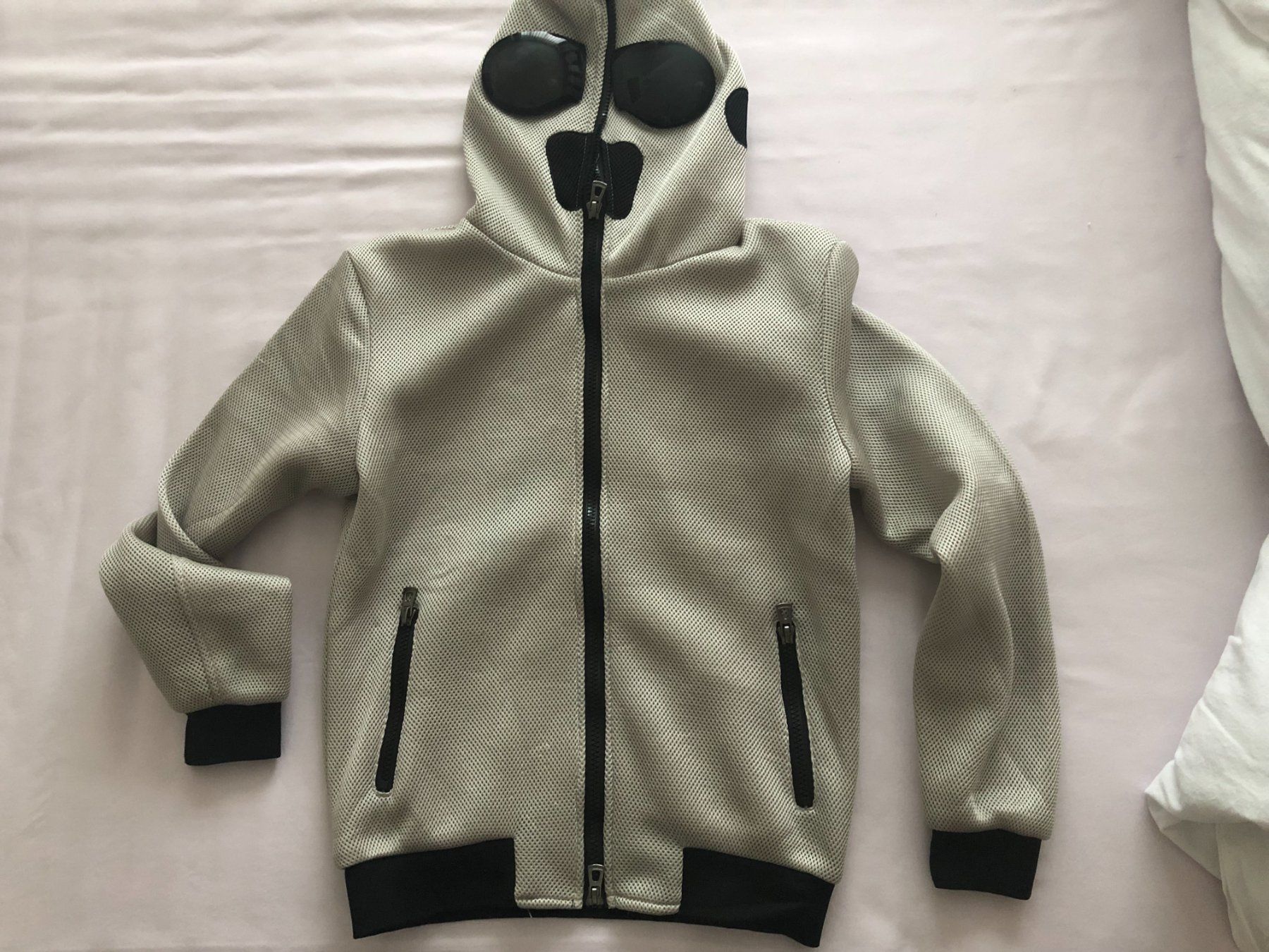 Giacche & Cappotti: Herren - Jugend - Jacke Farbe grau Gr. L – Usato da Jona venduto da Flexer02