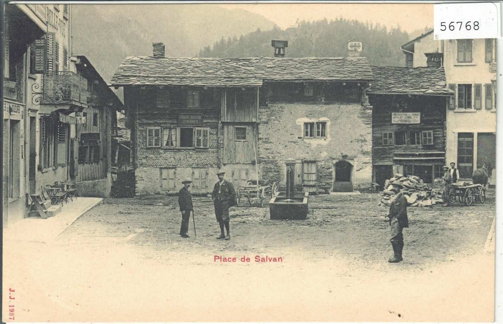 Cartes postales: Place de Salvan - animee – D'occasion à Ettingen par Kartenplanet